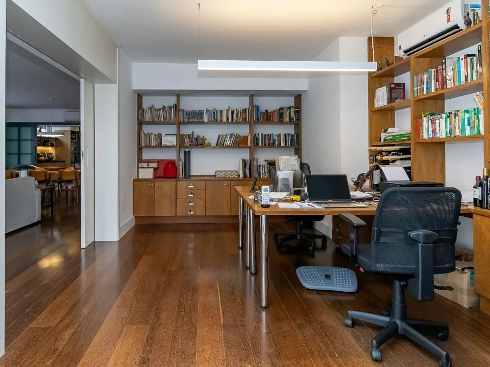 Apartamento, 3 quartos, 270 m² - Foto 1