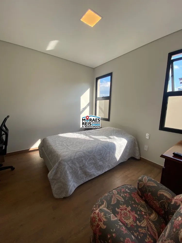 Casa, 4 quartos, 229 m² - Foto 3