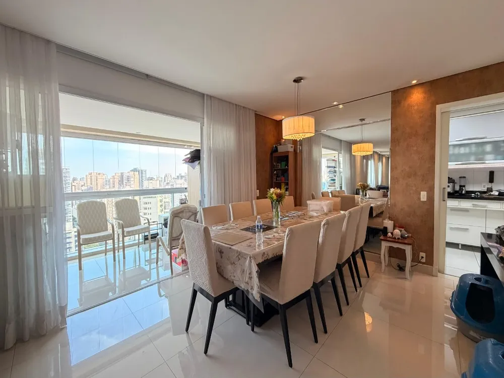 Apartamento, 3 quartos, 206 m² - Foto 1