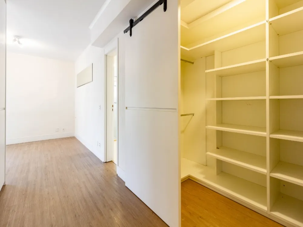 Apartamento, 3 quartos, 189 m² - Foto 2