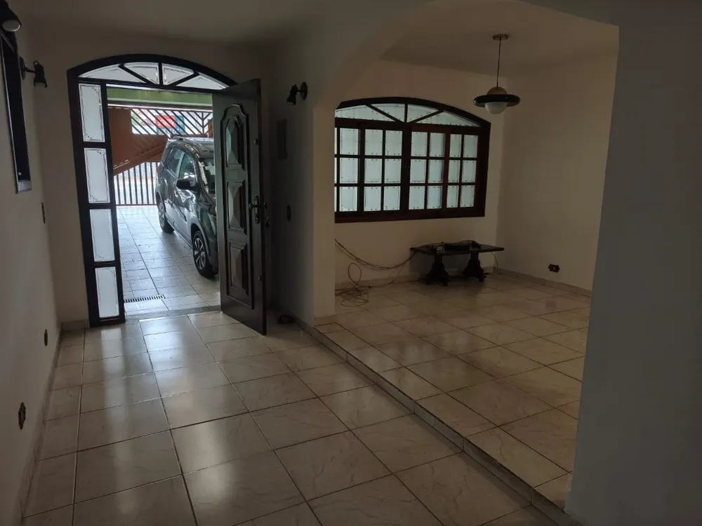 Sobrado, 3 quartos, 180 m² - Foto 1