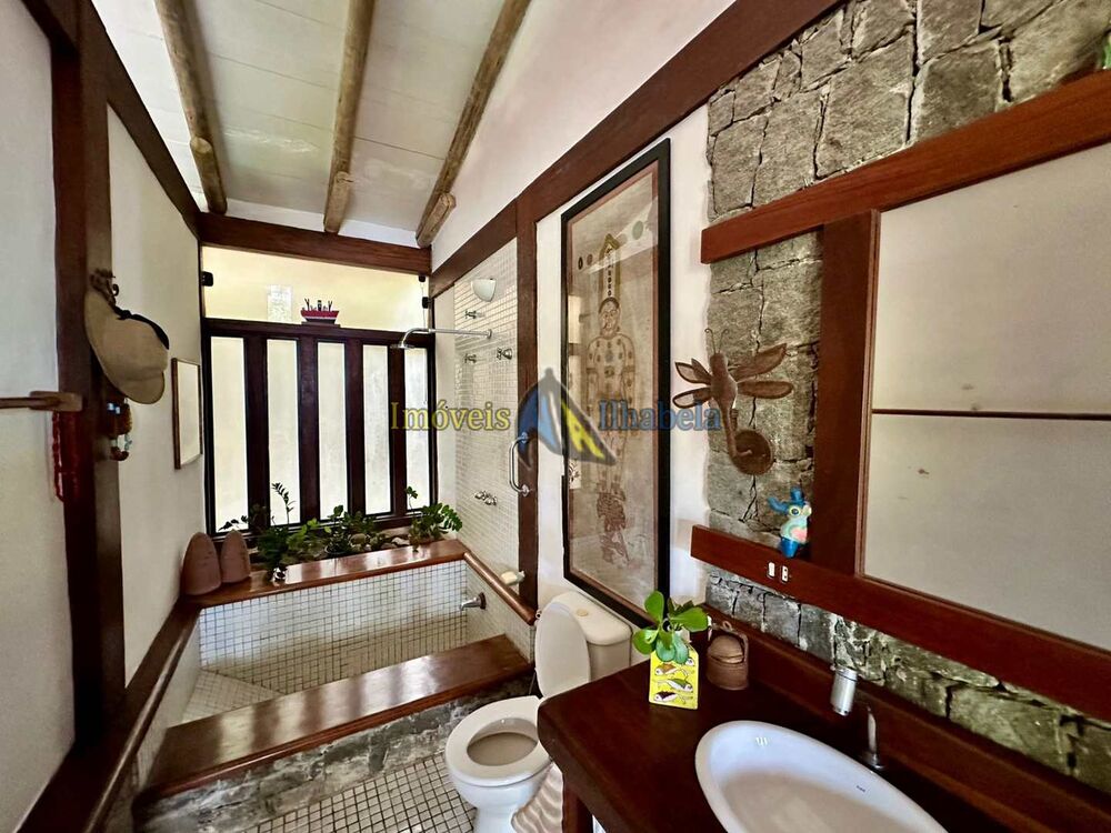 Casa, 4 quartos, 2175 m² - Foto 1
