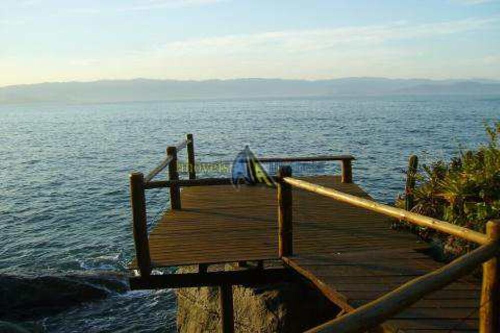 Casa, 6 quartos, 120000 m² - Foto 2