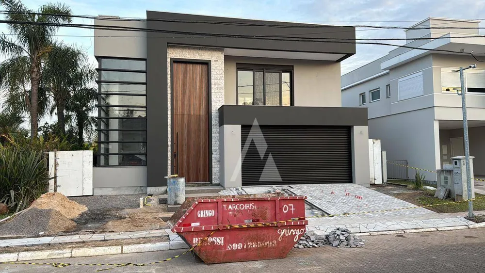 Sobrado, 4 quartos, 350 m² - Foto 1