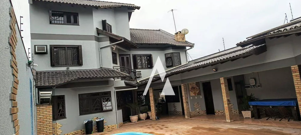 Sobrado, 3 quartos, 344 m² - Foto 1