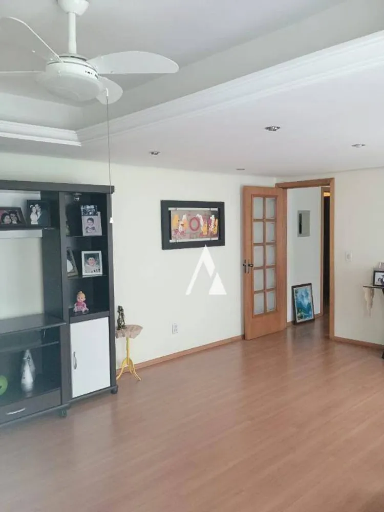 Apartamento, 3 quartos, 121 m² - Foto 2