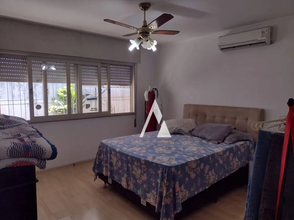 Casa, 3 quartos, 215 m² - Foto 2