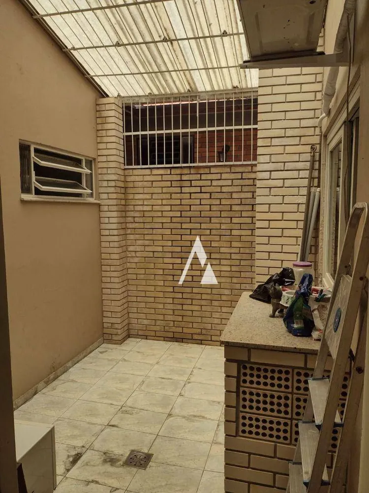 Casa, 3 quartos, 215 m² - Foto 4