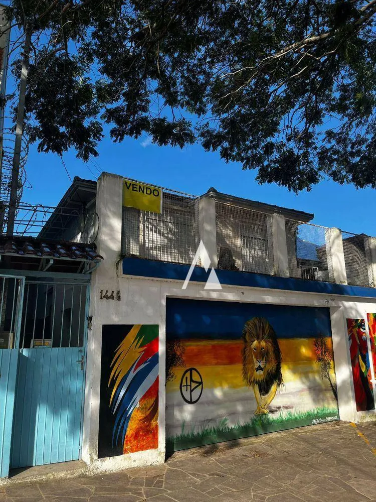 Casa, 4 quartos, 237 m² - Foto 1