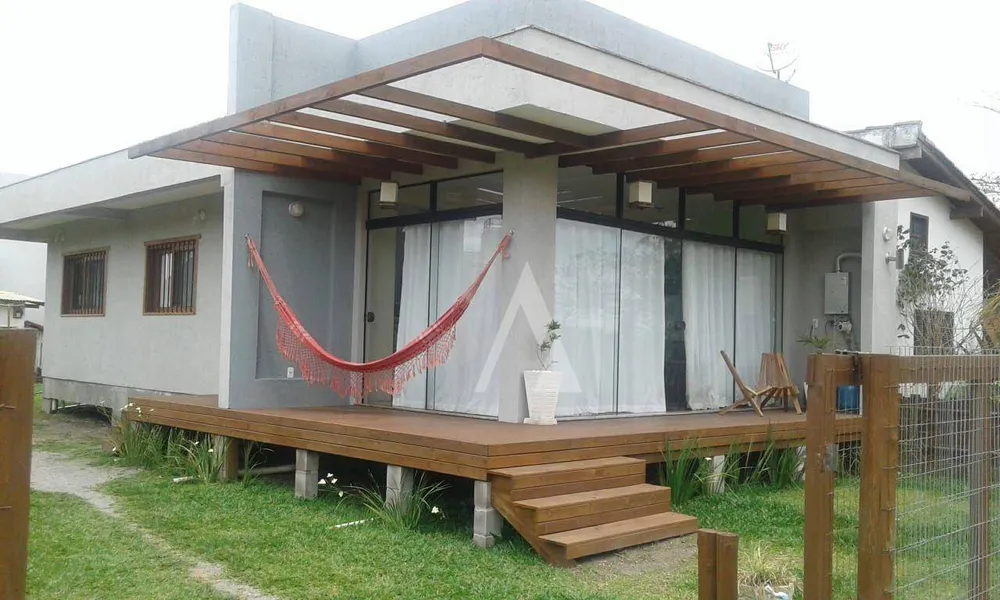 Casa, 4 quartos, 180 m² - Foto 1