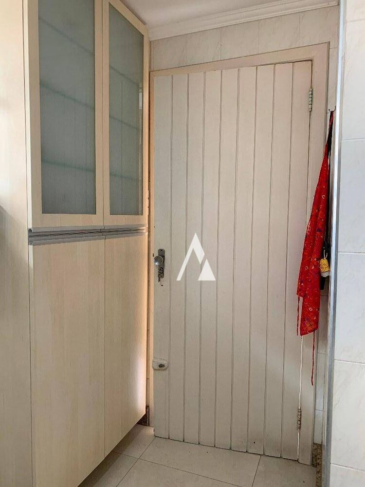 Casa, 3 quartos, 250 m² - Foto 32