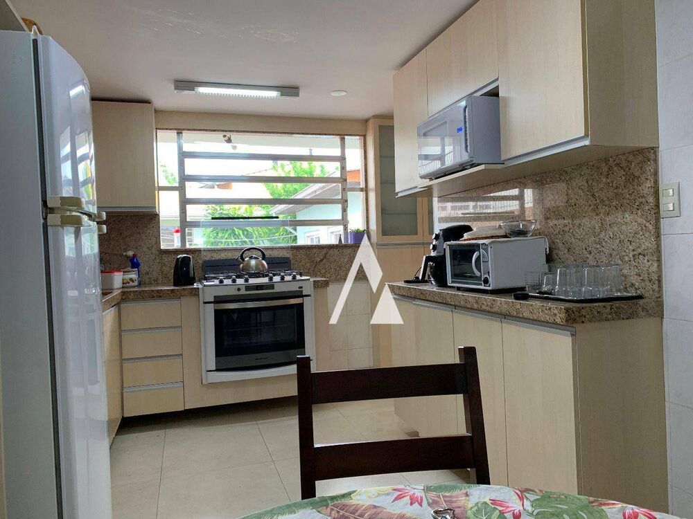 Casa, 3 quartos, 250 m² - Foto 29