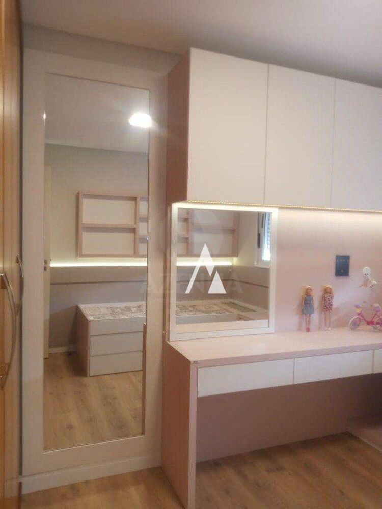 Apartamento à venda com 3 quartos, 90m² - Foto 1