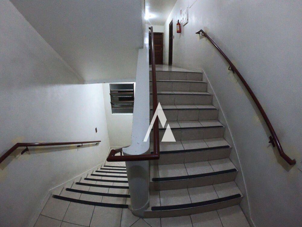 Apartamento à venda e aluguel com 1 quarto, 39m² - Foto 2