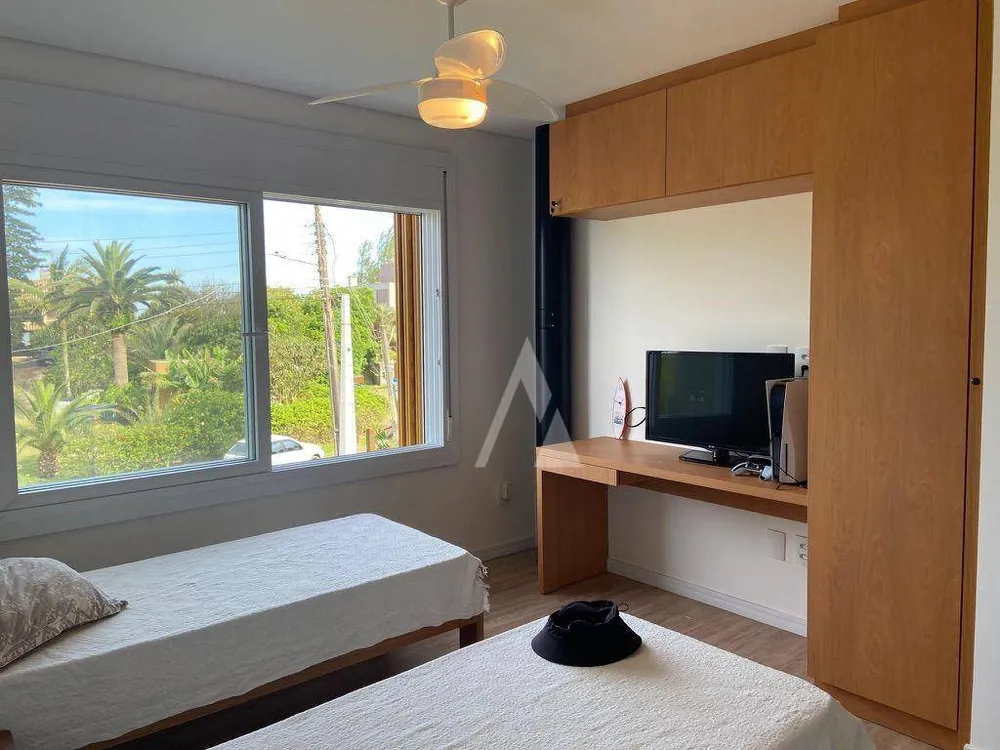 Casa, 3 quartos, 243 m² - Foto 6