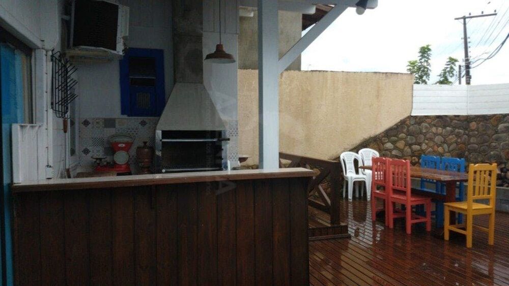 Casa à venda com 3 quartos, 300m² - Foto 18
