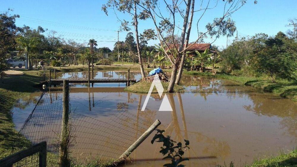 Casa, 4 quartos, 110 m² - Foto 1