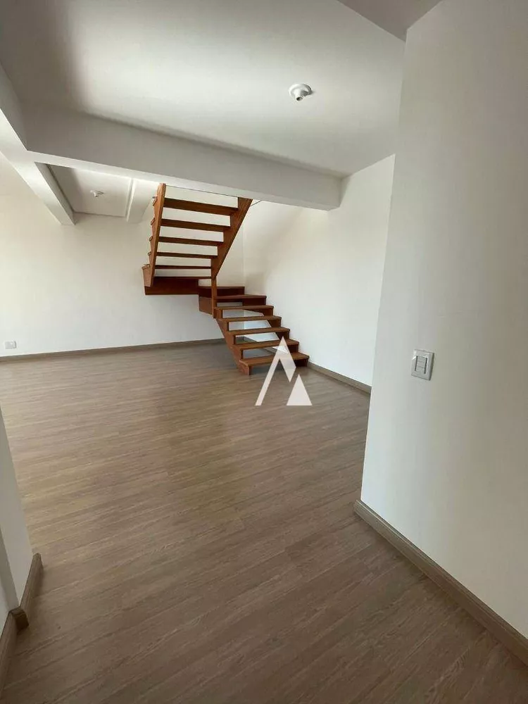 Cobertura, 3 quartos, 221 m² - Foto 4