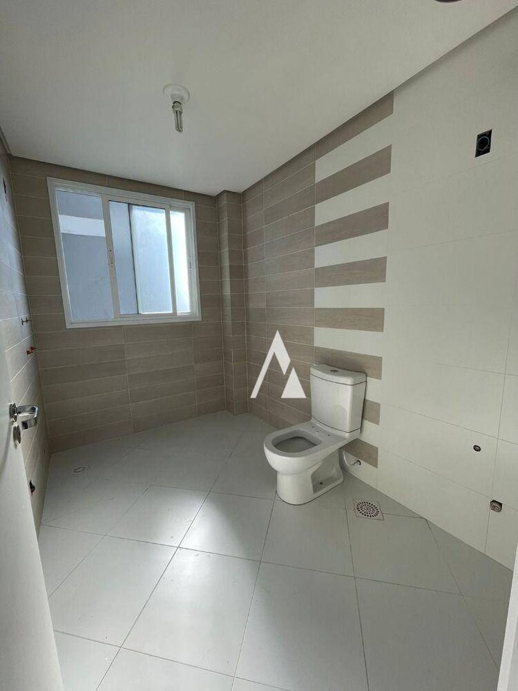 Cobertura, 3 quartos, 221 m² - Foto 8