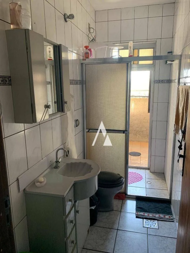 Casa, 3 quartos, 250 m² - Foto 1