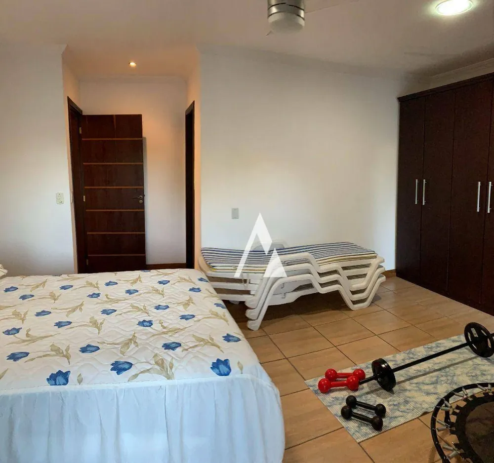 Casa, 5 quartos, 396 m² - Foto 4