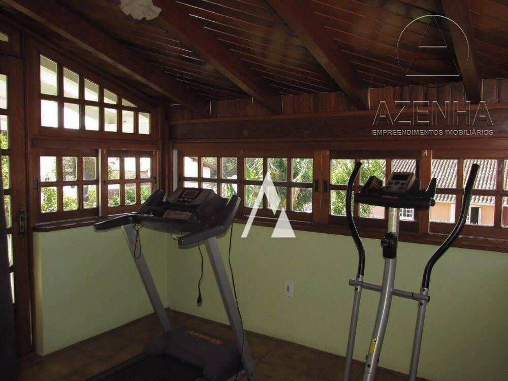 Casa à venda com 3 quartos, 350m² - Foto 1