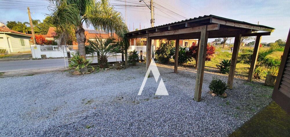 Casa à venda com 3 quartos, 160m² - Foto 1