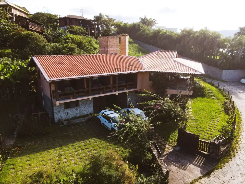 Casa, 5 quartos, 263 m² - Foto 2