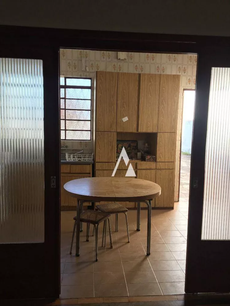 Casa, 5 quartos, 265 m² - Foto 8