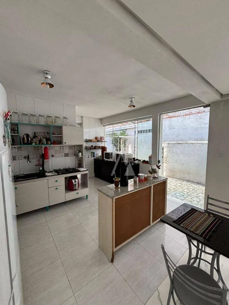 Casa, 3 quartos, 164 m² - Foto 4