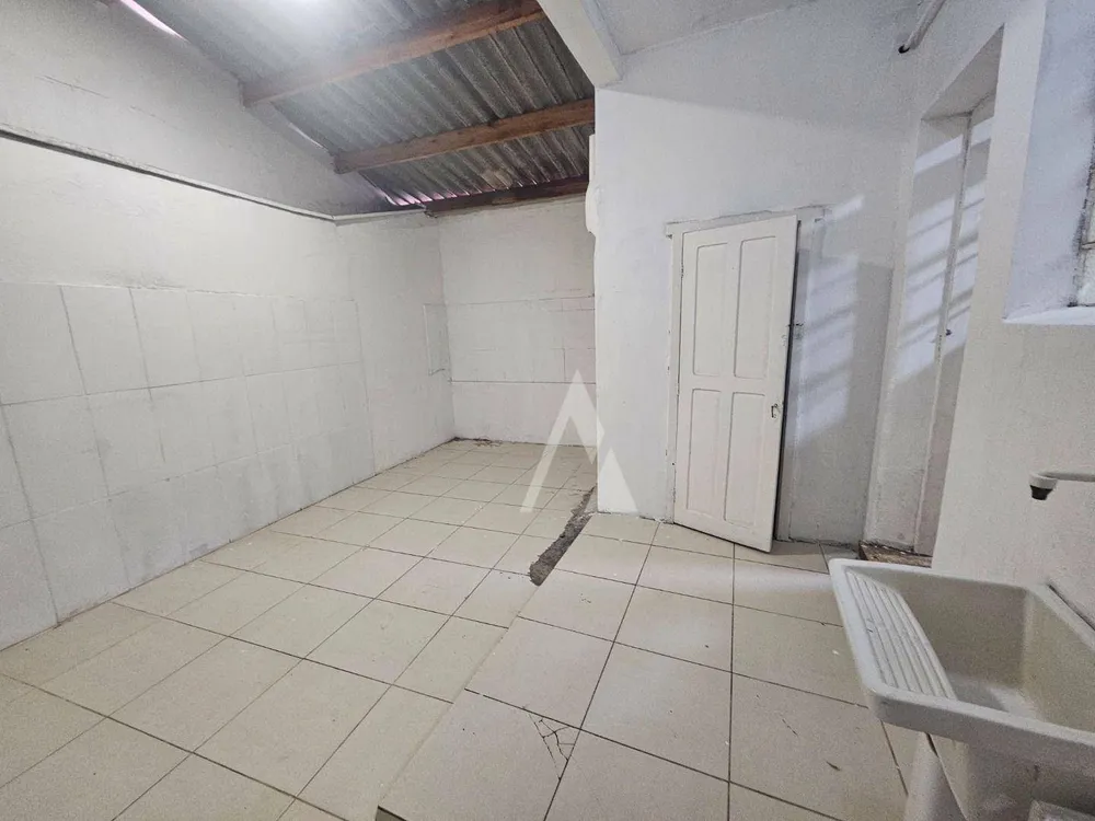 Casa, 3 quartos, 229 m² - Foto 1