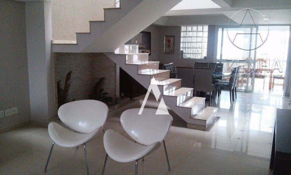 Sobrado, 4 quartos, 298 m² - Foto 1