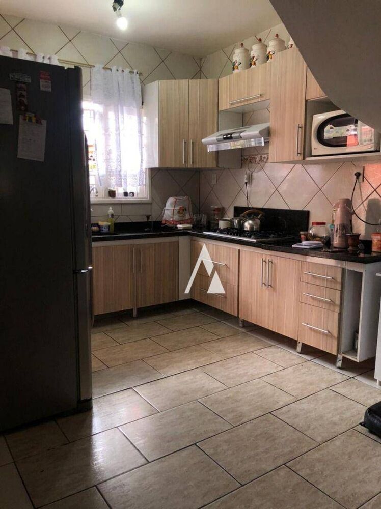 Sobrado à venda com 2 quartos, 200M2 - Foto 1
