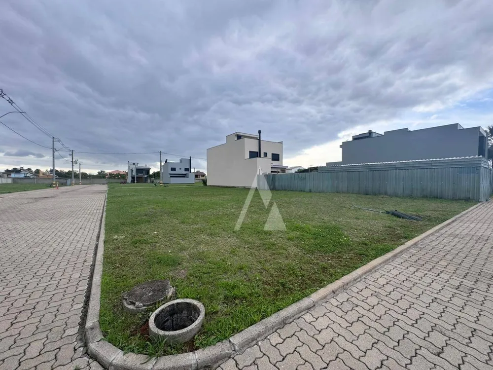 Loteamento e Condomínio, 180 m² - Foto 1