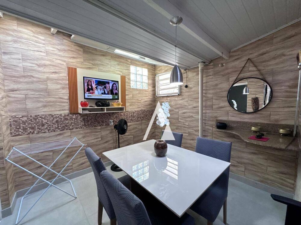 Sobrado à venda com 3 quartos, 89m² - Foto 2