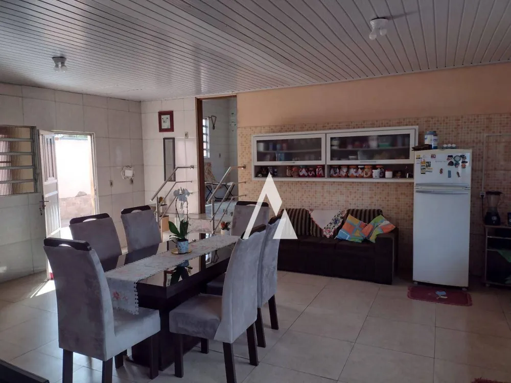 Casa, 3 quartos, 184 m² - Foto 3