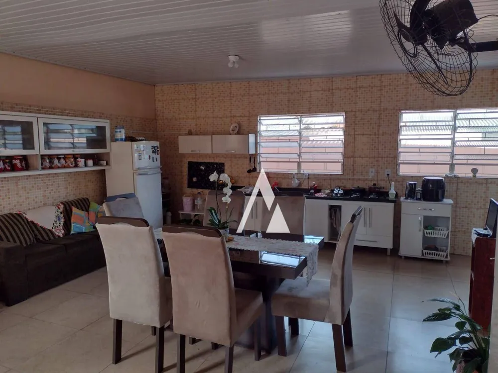 Casa, 3 quartos, 184 m² - Foto 1