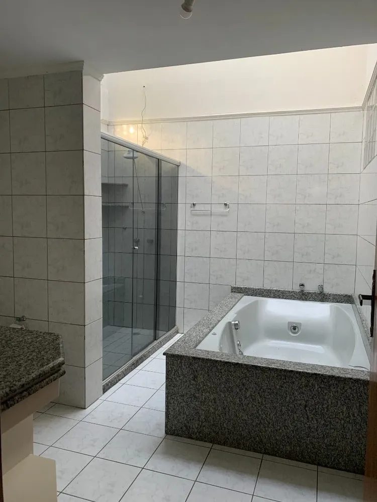 Casa, 4 quartos, 217 m² - Foto 45