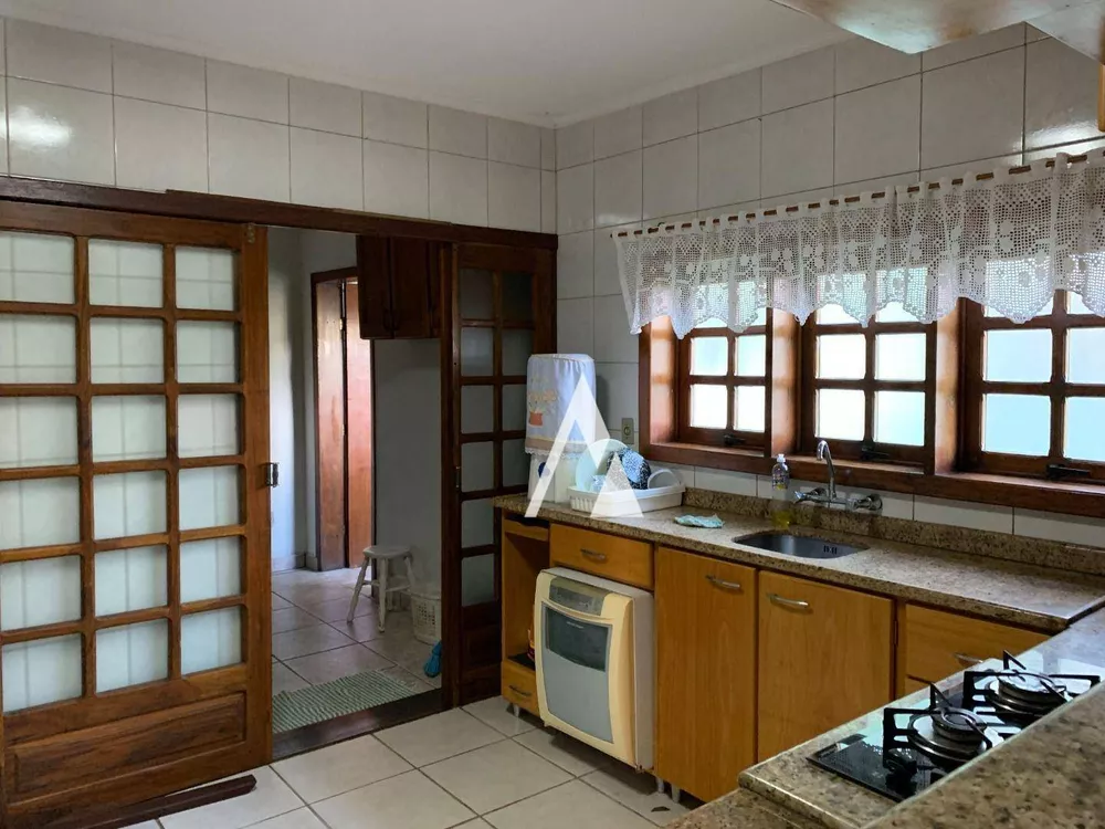 Casa, 4 quartos, 217 m² - Foto 8