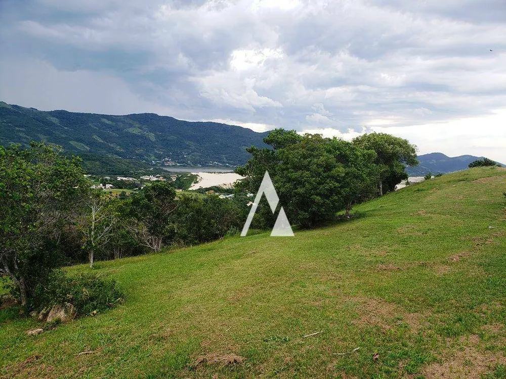 Loteamento e Condomínio, 2000 m² - Foto 1