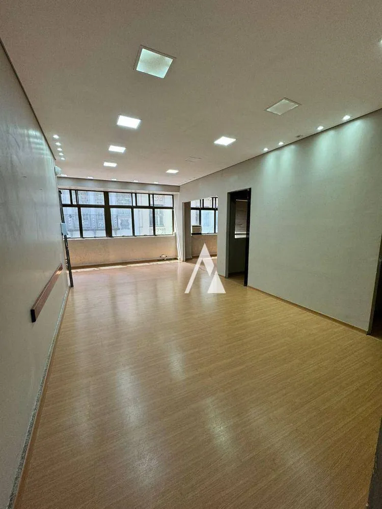 Sala-Conjunto, 195 m² - Foto 1