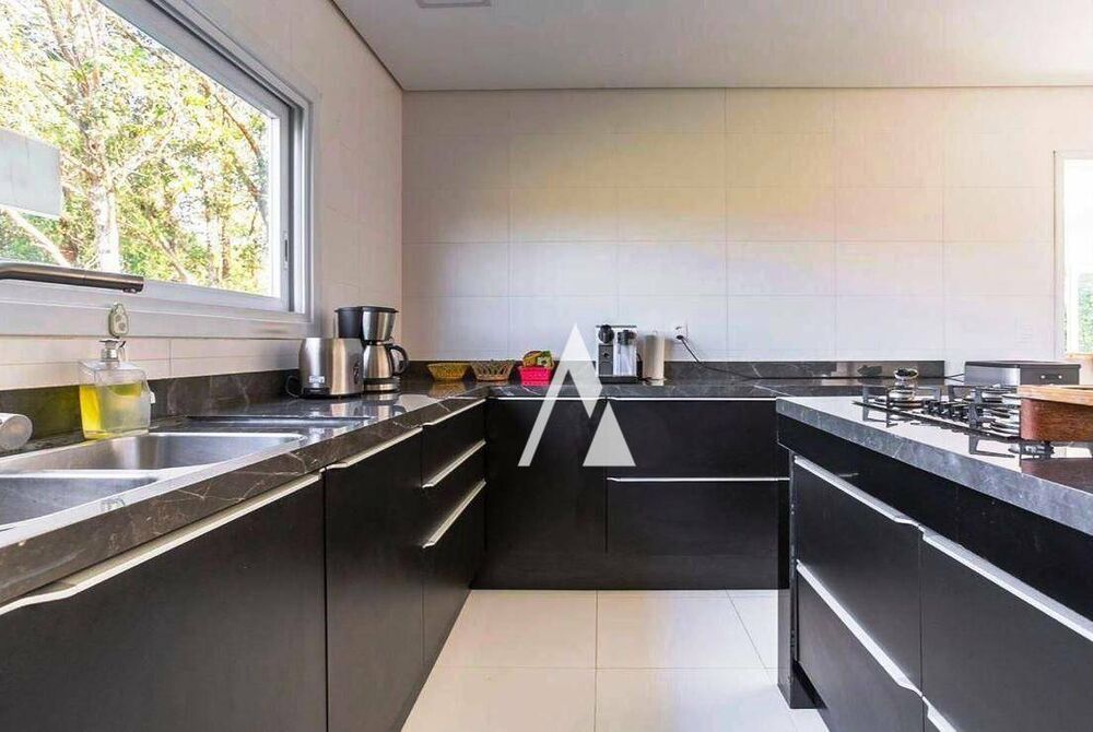 Casa de Condomínio à venda com 3 quartos, 400m² - Foto 7