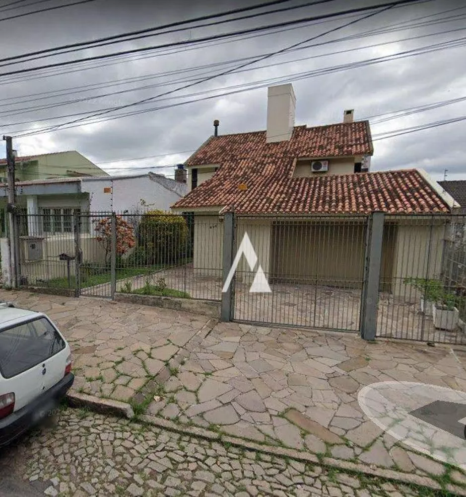 Casa, 4 quartos, 235 m² - Foto 1