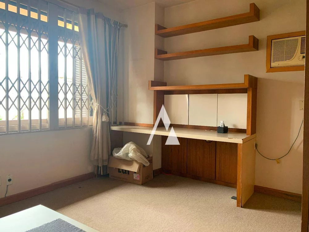 Casa, 4 quartos, 235 m² - Foto 31