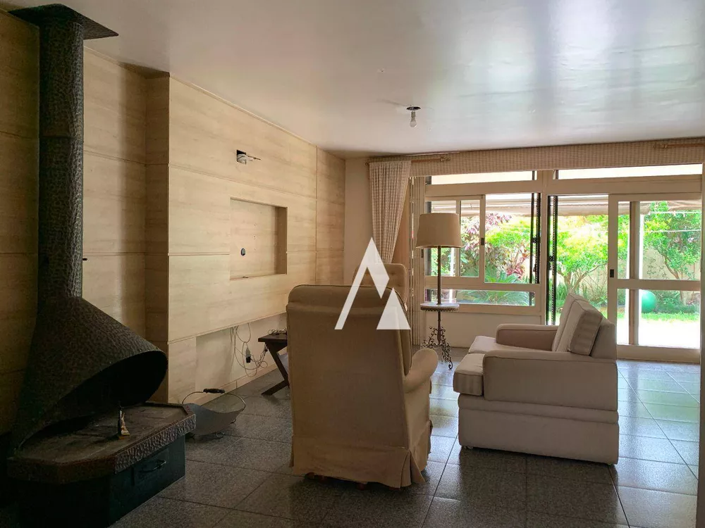 Casa, 4 quartos, 235 m² - Foto 8