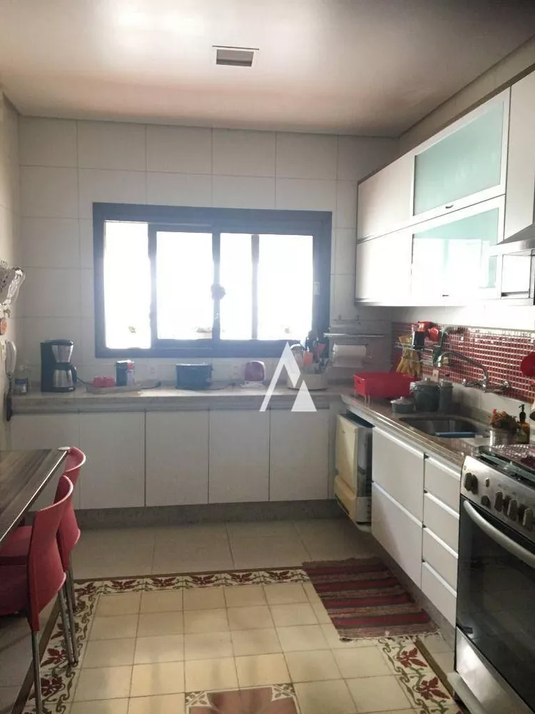 Casa, 3 quartos, 217 m² - Foto 8