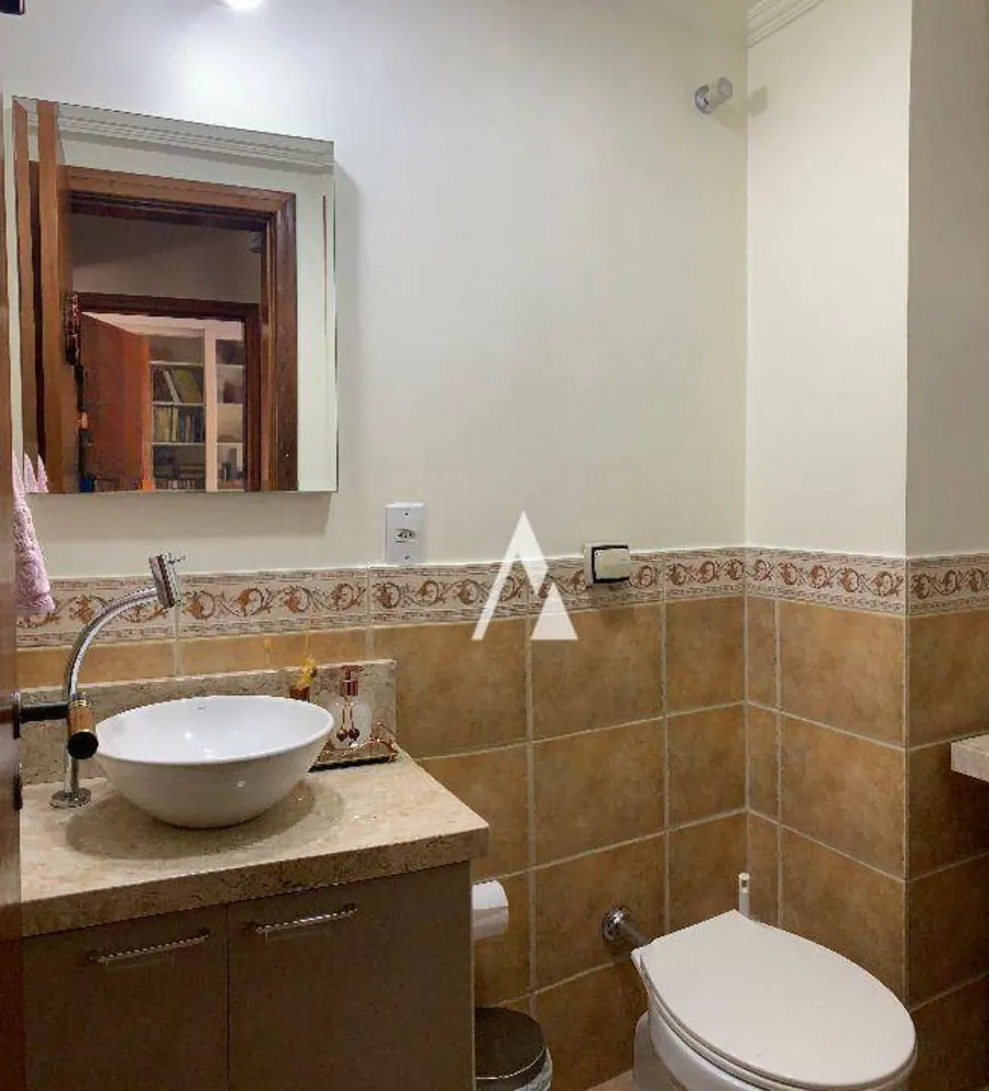 Casa, 3 quartos, 247 m² - Foto 3