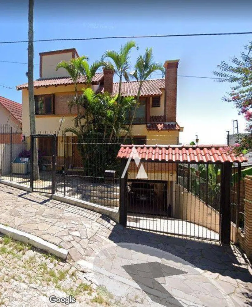 Casa, 3 quartos, 247 m² - Foto 1