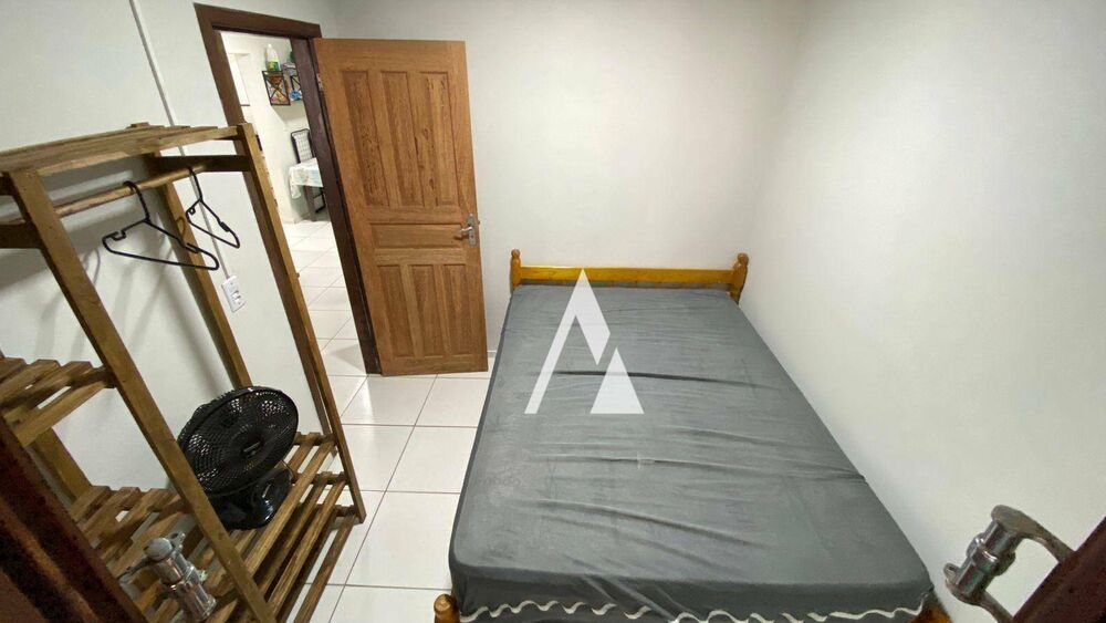 Casa à venda com 3 quartos, 100m² - Foto 8