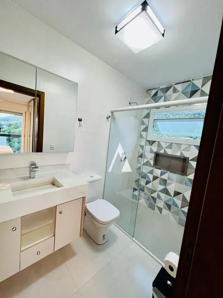 Casa, 4 quartos, 267 m² - Foto 9